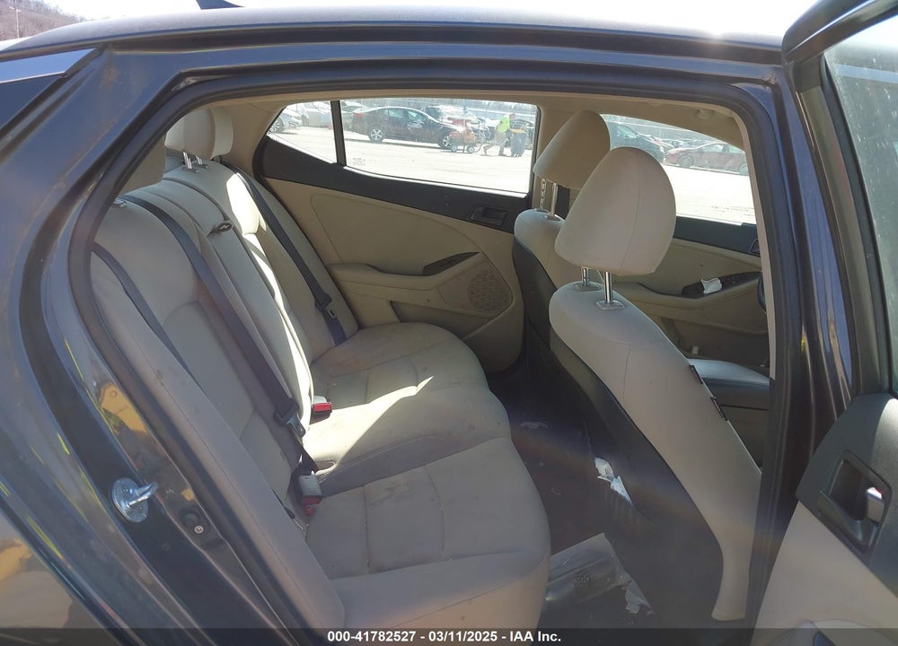 2015 KIA OPTIMA VIN: KNAGM4A7XF5636312