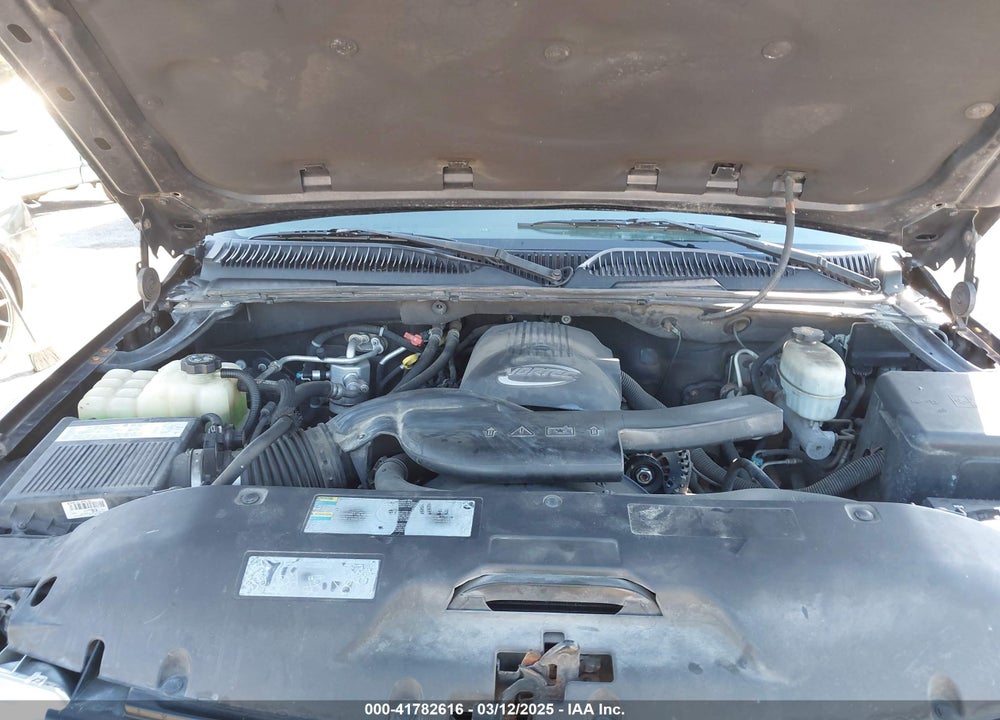 2004 CHEVROLET TAHOE VIN: 1GNEK13Z64R184420