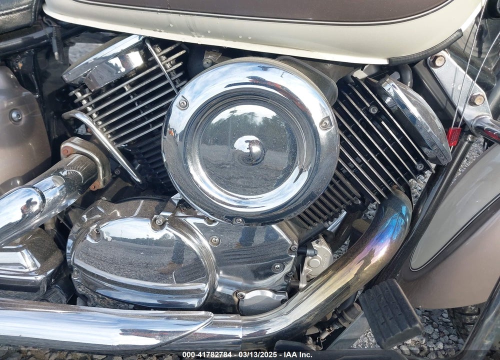 2003 YAMAHA XVS1100 VIN: JYAVP11E83A044081