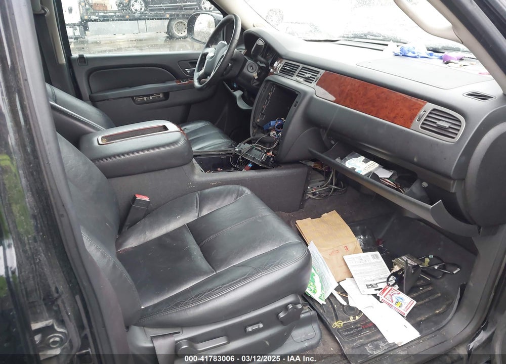 2012 CHEVROLET SUBURBAN 1500 LT VIN: 1GNSCJE06CR222550