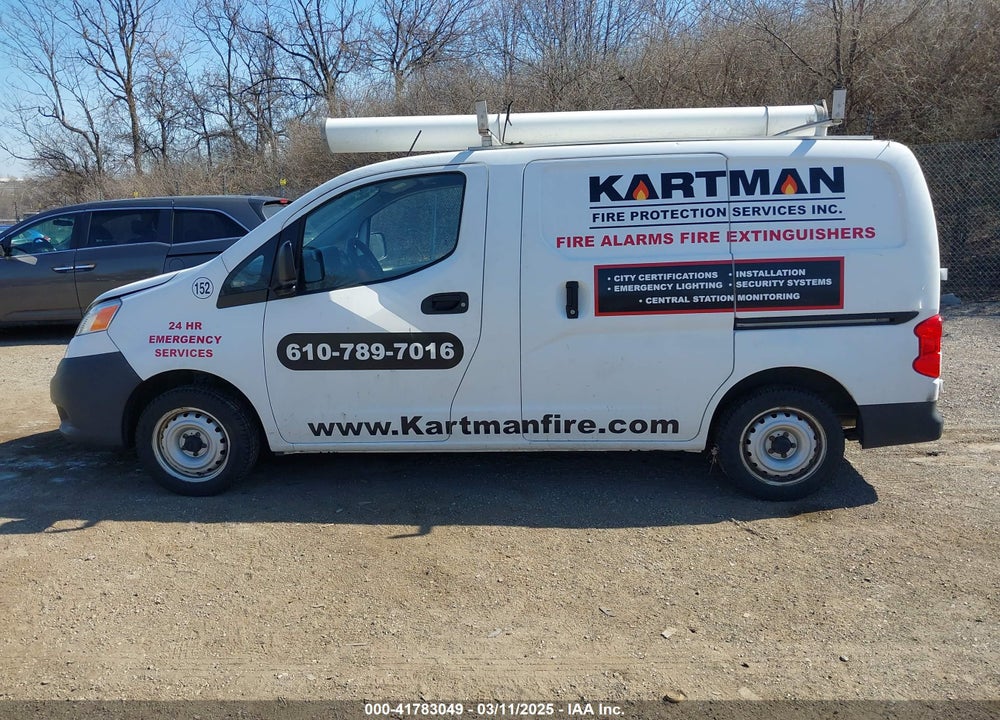 2015 NISSAN NV200 VIN: 3N6CM0KN5FK712710