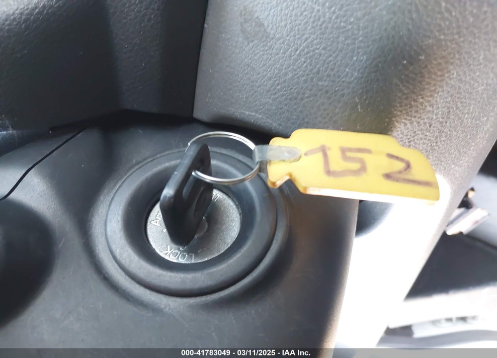 2015 NISSAN NV200 VIN: 3N6CM0KN5FK712710