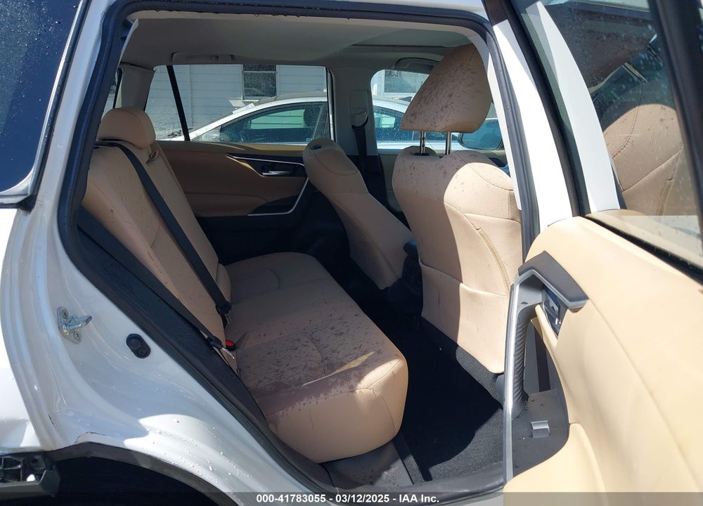 2020 TOYOTA RAV4 XLE VIN: 2T3P1RFV7LC137103