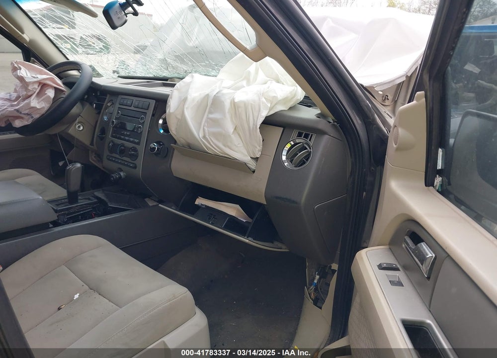 2014 FORD EXPEDITION XLT VIN: 1FMJU1H52EEF06868