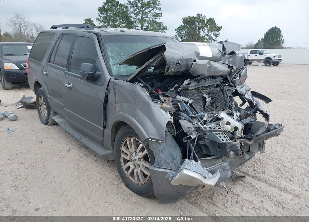 2014 FORD EXPEDITION XLT VIN: 1FMJU1H52EEF06868