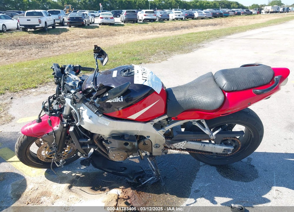 2001 KAWASAKI ZX900 E VIN: JKAZX2E161A028911