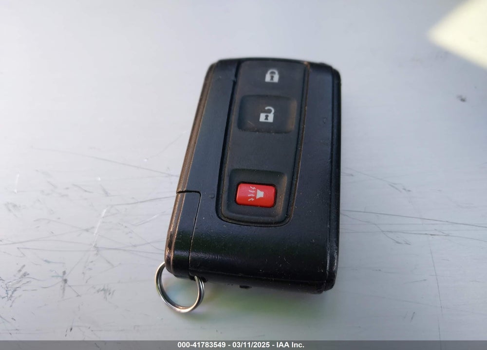 2005 TOYOTA PRIUS VIN: JTDKB20U053029392
