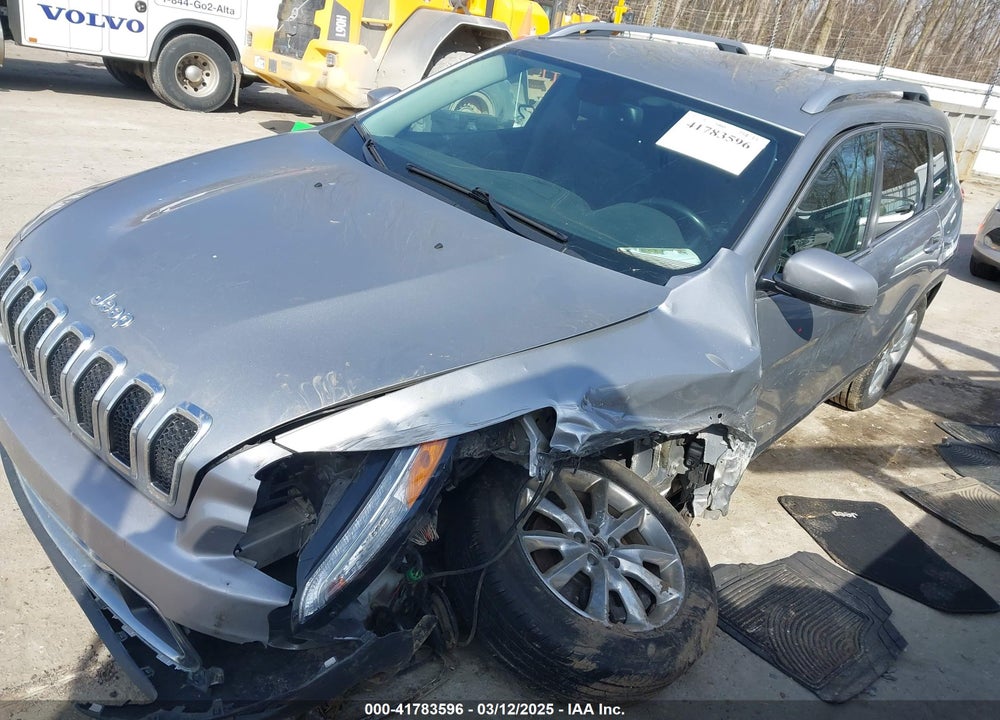 2016 JEEP CHEROKEE VIN: 1C4PJMDB1GW175184