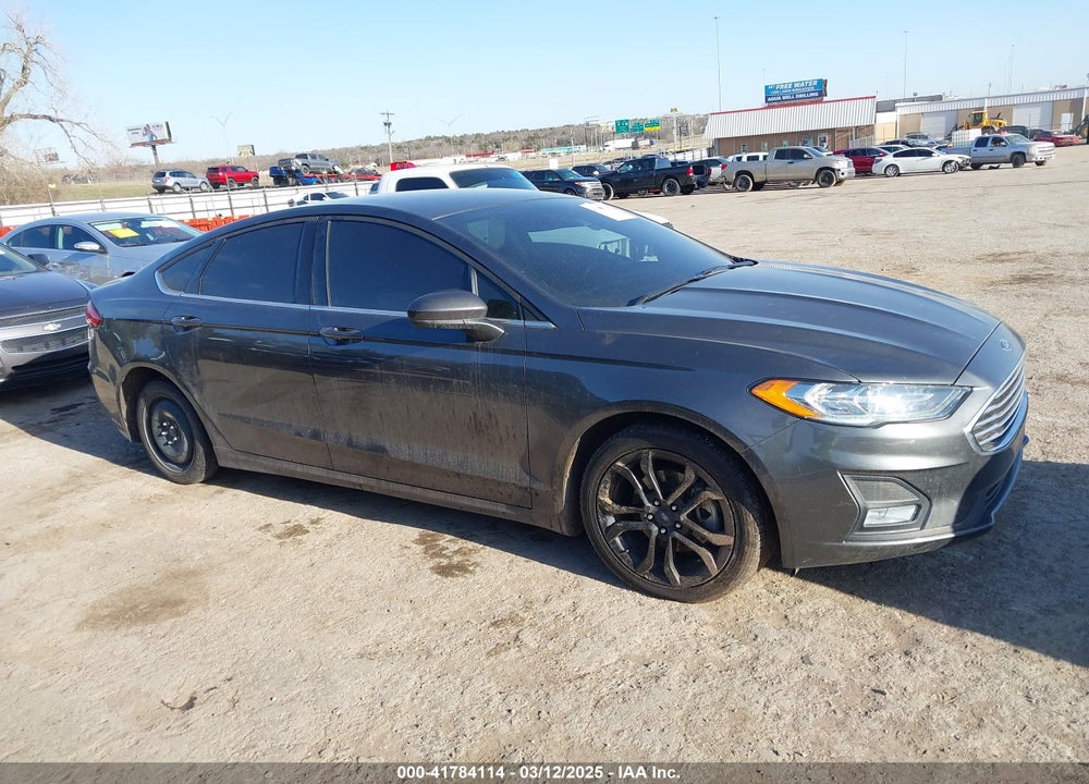 2019 FORD FUSION VIN: 3FA6P0HD2KR229351