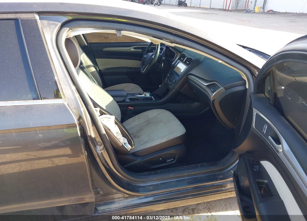 2019 FORD FUSION VIN: 3FA6P0HD2KR229351