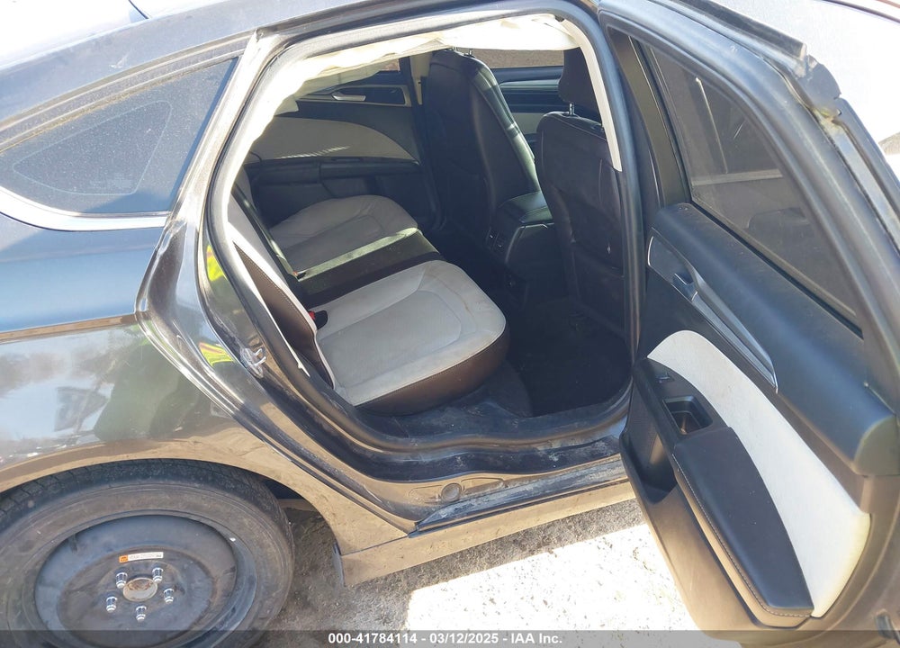 2019 FORD FUSION VIN: 3FA6P0HD2KR229351