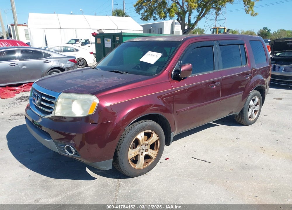 2013 HONDA PILOT VIN: 5FNYF3H52DB028070