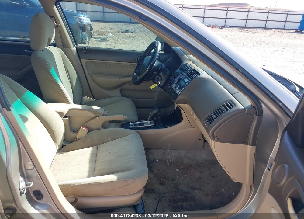 2005 HONDA CIVIC VIN: 2HGES26715H557911
