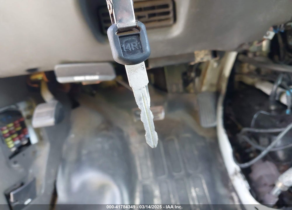 2002 GMC SAVANA VIN: 1GTFG15W821171973