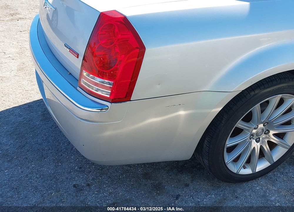 2008 CHRYSLER 300C VIN: 2C3LA63HX8H259685