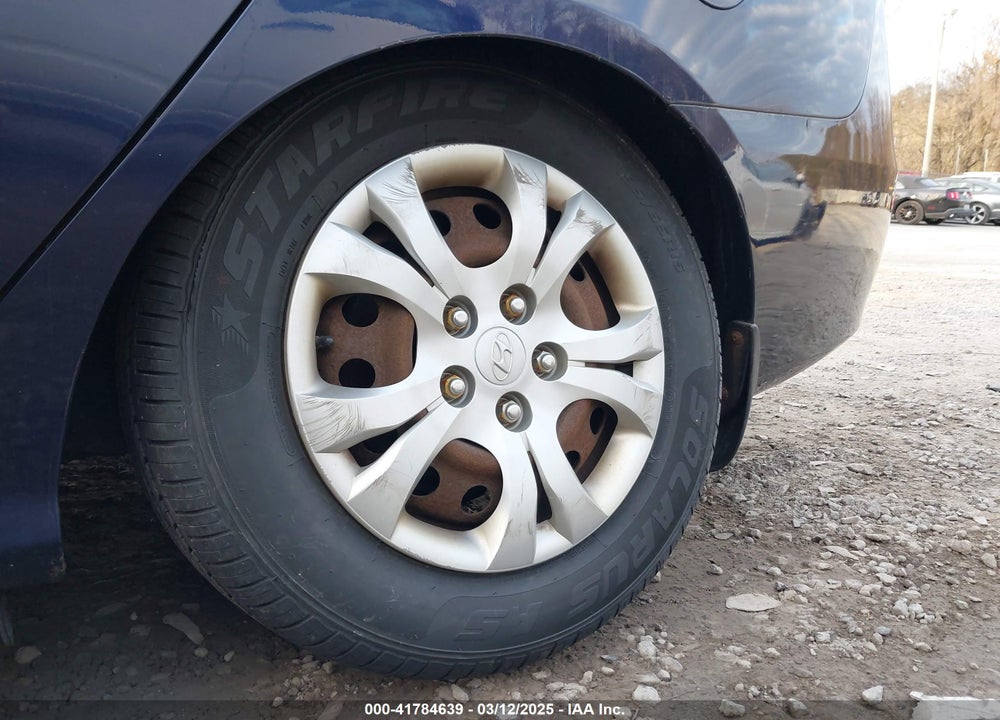2009 HYUNDAI ELANTRA VIN: KMHDU46D69U751449
