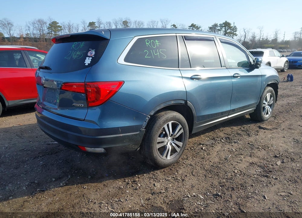 2017 HONDA PILOT VIN: 5FNYF6H5XHB060272
