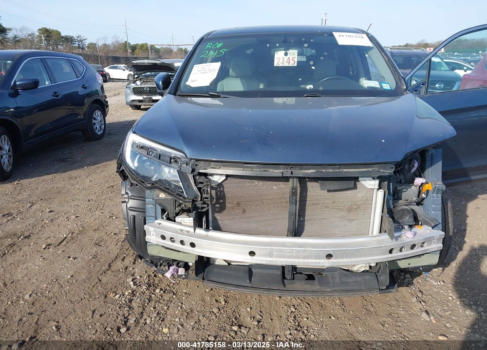 2017 HONDA PILOT VIN: 5FNYF6H5XHB060272