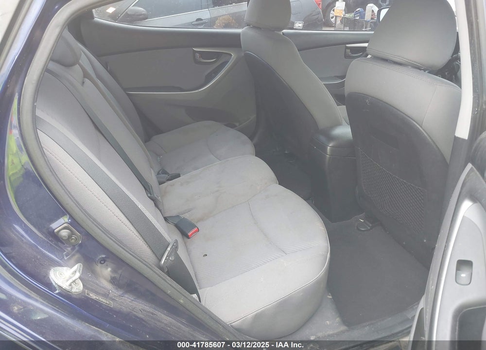 2013 HYUNDAI ELANTRA VIN: 5NPDH4AE7DH161174