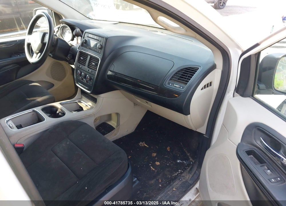 2012 DODGE GRAND CARAVAN VIN: 2C4RDGCG2CR247477