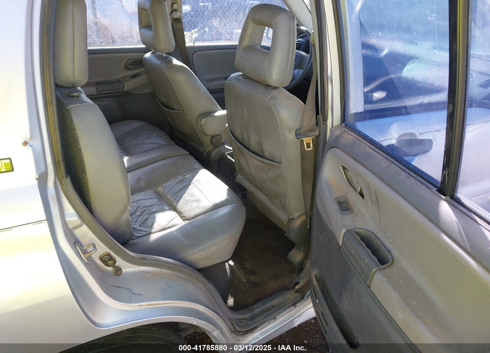 2002 CHEVROLET TRACKER HARD TOP LT VIN: 2CNBE634X26928304