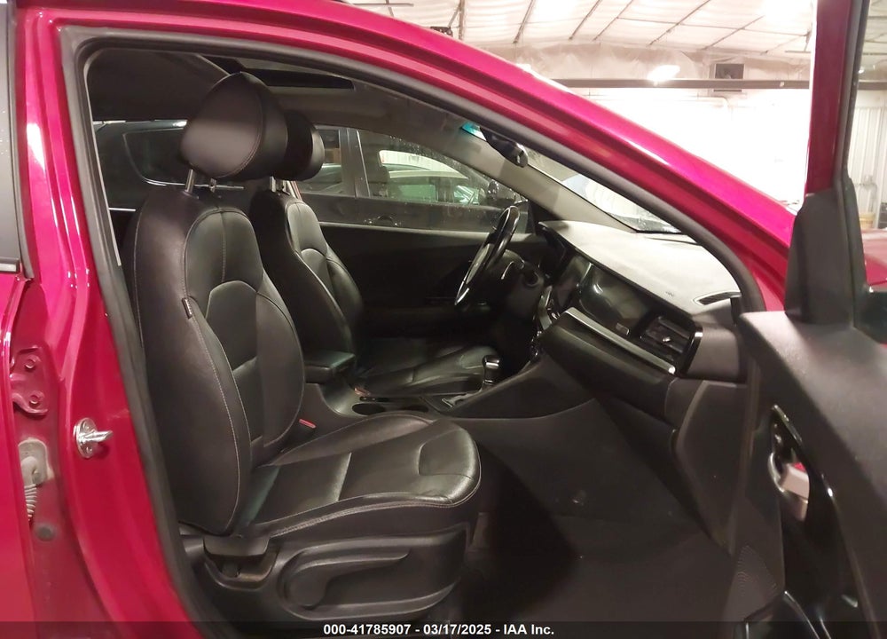 2022 KIA NIRO TOURING SE VIN: KNDCC3LC4N5518800
