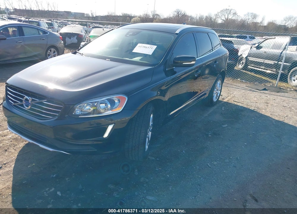 2014 VOLVO XC60 VIN: YV4952DL7E2518995