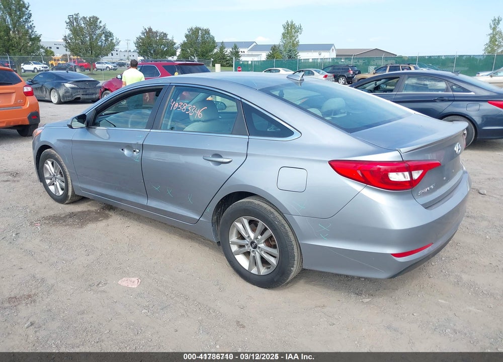 2016 HYUNDAI SONATA VIN: 5NPE24AF4GH318145