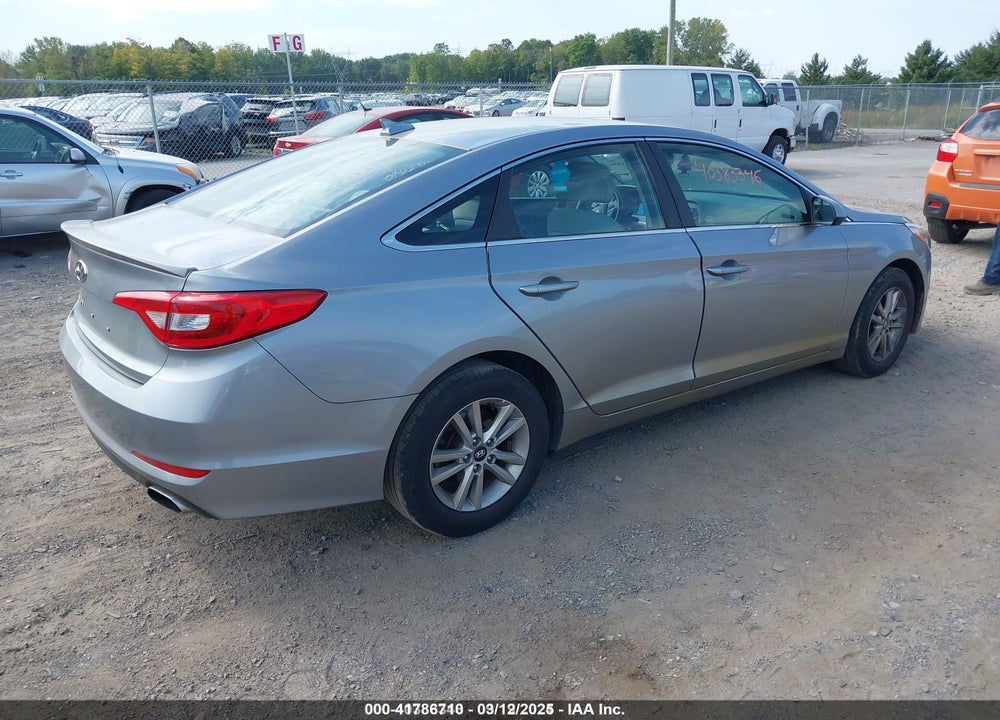 2016 HYUNDAI SONATA VIN: 5NPE24AF4GH318145