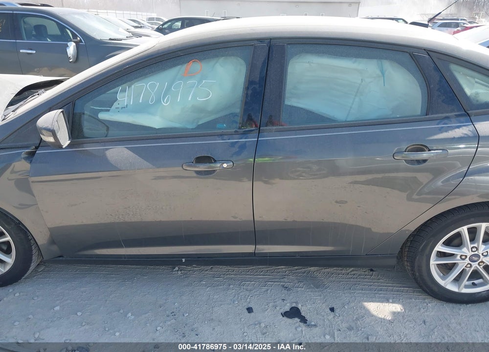 2017 FORD FOCUS SE VIN: 1FADP3F28HL204391