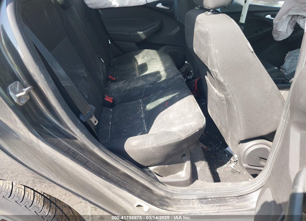 2017 FORD FOCUS SE VIN: 1FADP3F28HL204391