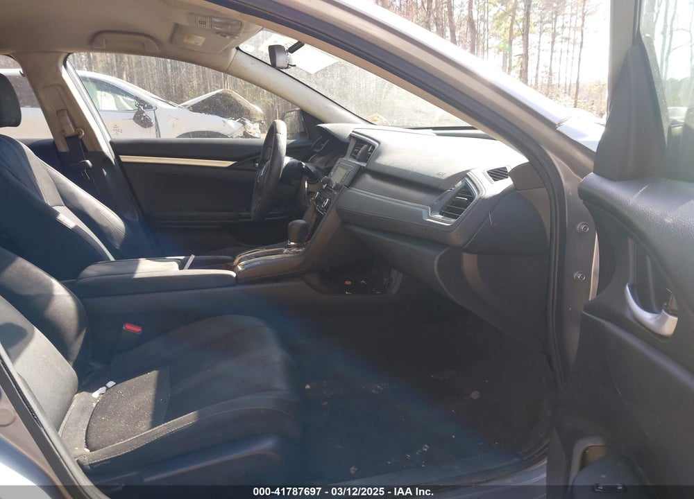 2019 HONDA CIVIC LX VIN: 2HGFC2F60KH605404