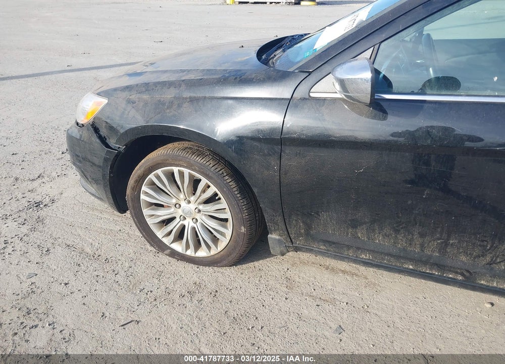 2012 CHRYSLER 200 VIN: 1C3CCBCB3CN307817