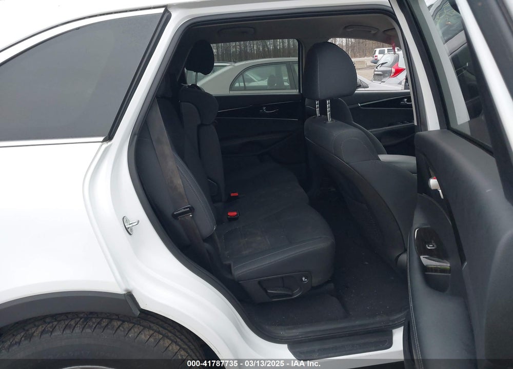 2020 KIA SORENTO 2.4L L VIN: 5XYPG4A33LG671526
