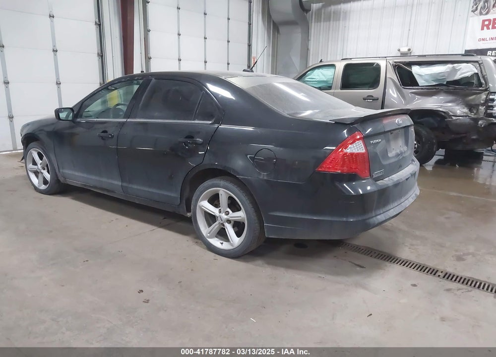 2011 FORD FUSION VIN: 3FAHP0HA7BR288202