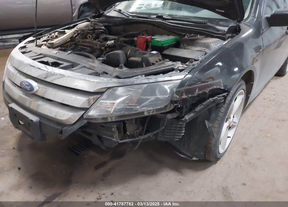 2011 FORD FUSION VIN: 3FAHP0HA7BR288202