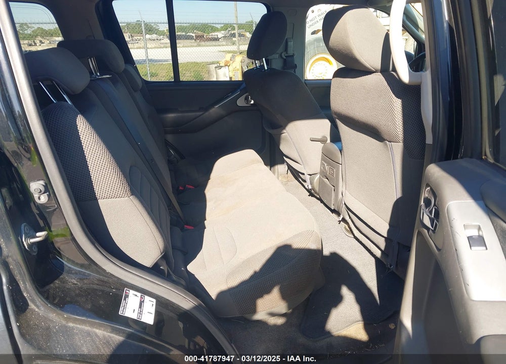 2011 NISSAN PATHFINDER VIN: 5N1AR1NN2BC605770
