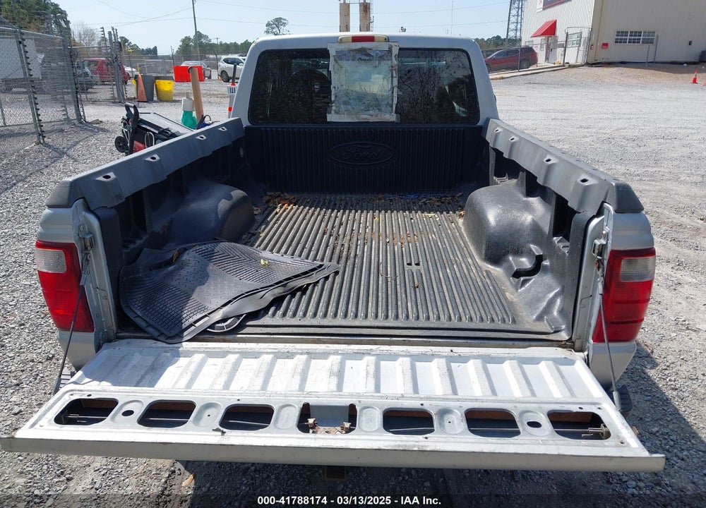 2001 FORD RANGER VIN: 1FTYR14UX1TA52943