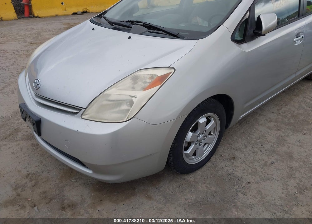 2005 TOYOTA PRIUS VIN: JTDKB20U657015182