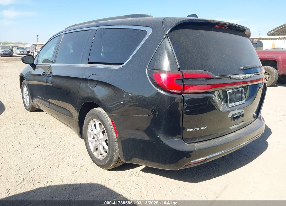 2022 CHRYSLER PACIFICA TOURING L VIN: 2C4RC1BG8NR169579