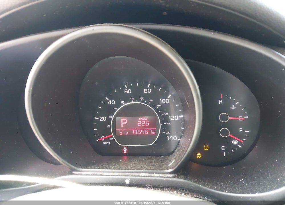 2018 KIA SOUL VIN: KNDJN2A26J7908043