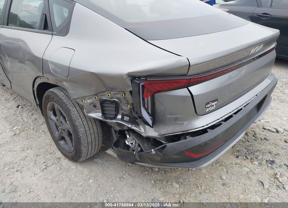 2025 KIA K4 LXS VIN: 3KPFT4DE3SE048536