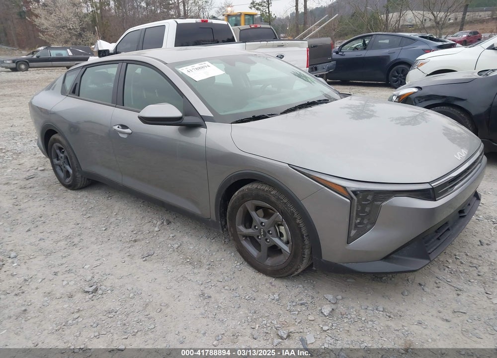 2025 KIA K4 LXS VIN: 3KPFT4DE3SE048536