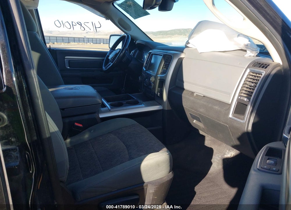 2015 RAM 1500 VIN: 1C6RR7GT6FS612553