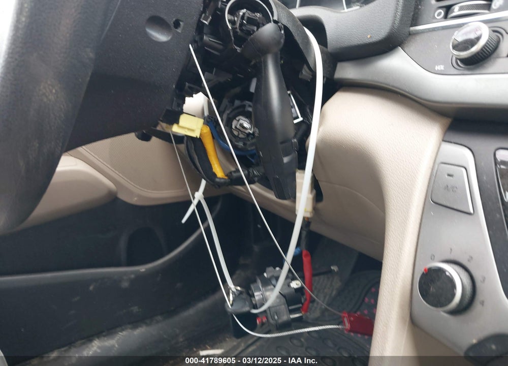 2018 HYUNDAI ELANTRA VIN: KMHD74LF4JU505274