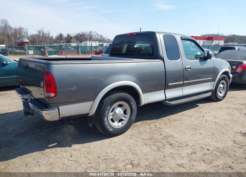 2003 FORD F-150 VIN: 1FTRX17L33NB61748