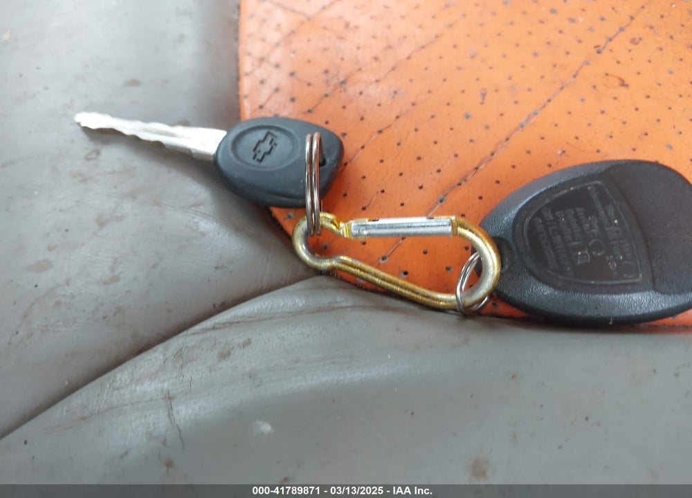 2007 CHEVROLET HHR VIN: 3GNDA33P57S529818