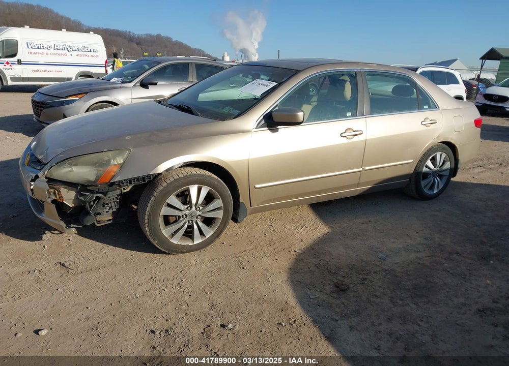 2005 HONDA ACCORD 2.4 EX VIN: 1HGCM56805A004371