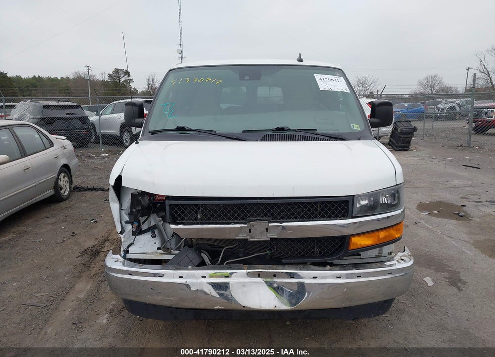 2020 CHEVROLET EXPRESS PASSENGER RWD 3500 EXTENDED WHEELBASE LT VIN: 1GAZGPFG5L1159202