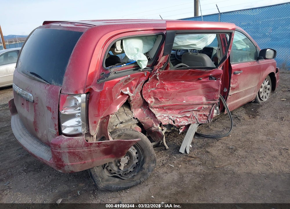 2008 CHRYSLER TOWN & COUNTRY LX VIN: 2A8HR44H78R834079